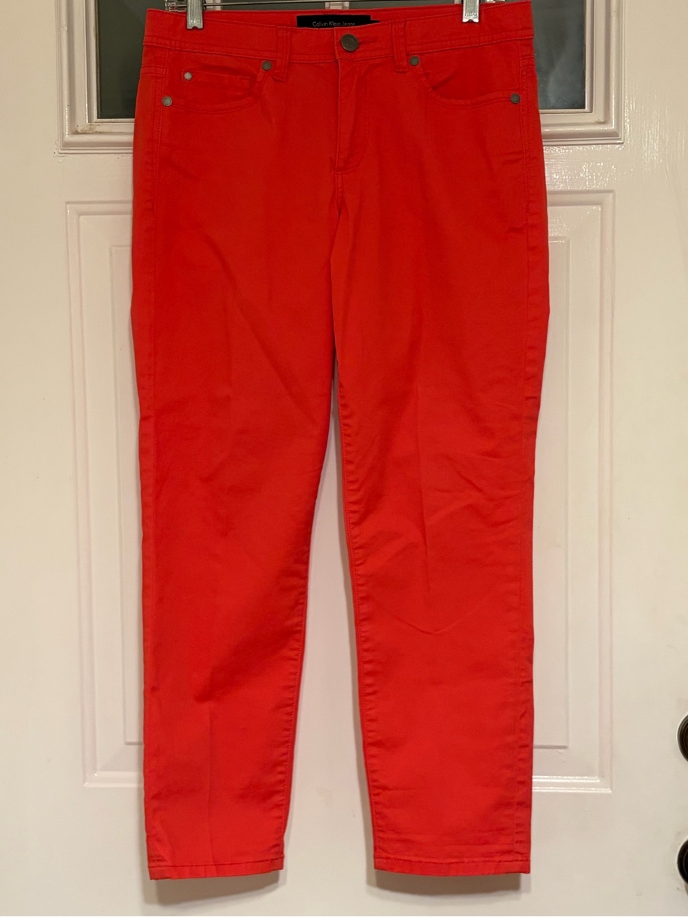 Calvin Klein Women's Skinny Crop Jeans in Vibrant Red Hue Cotton/Spandex Size 8